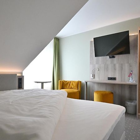 Hotel Restaurant Zur Post Lohfelden ภายนอก รูปภาพ