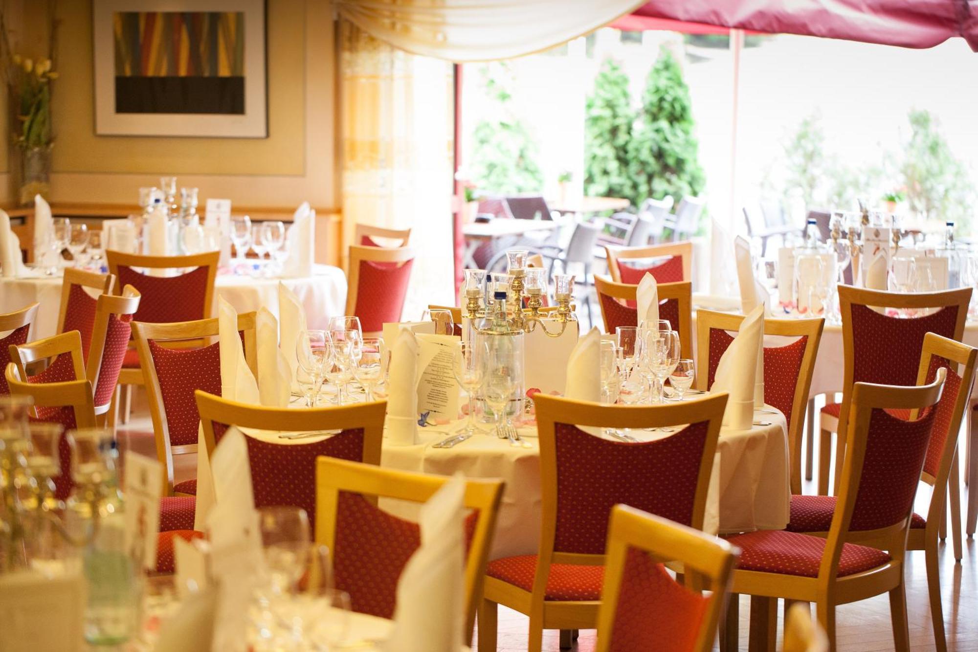 Hotel Restaurant Zur Post Lohfelden ภายนอก รูปภาพ