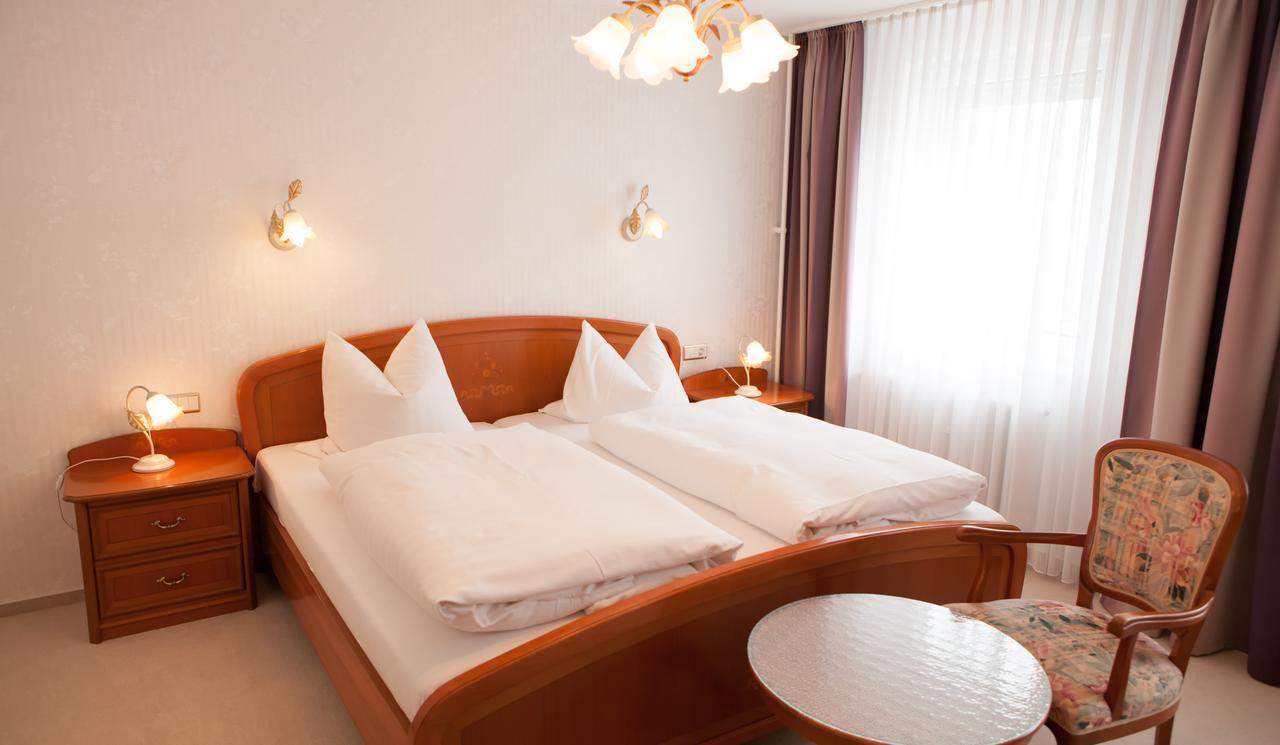 Hotel Restaurant Zur Post Lohfelden ภายนอก รูปภาพ